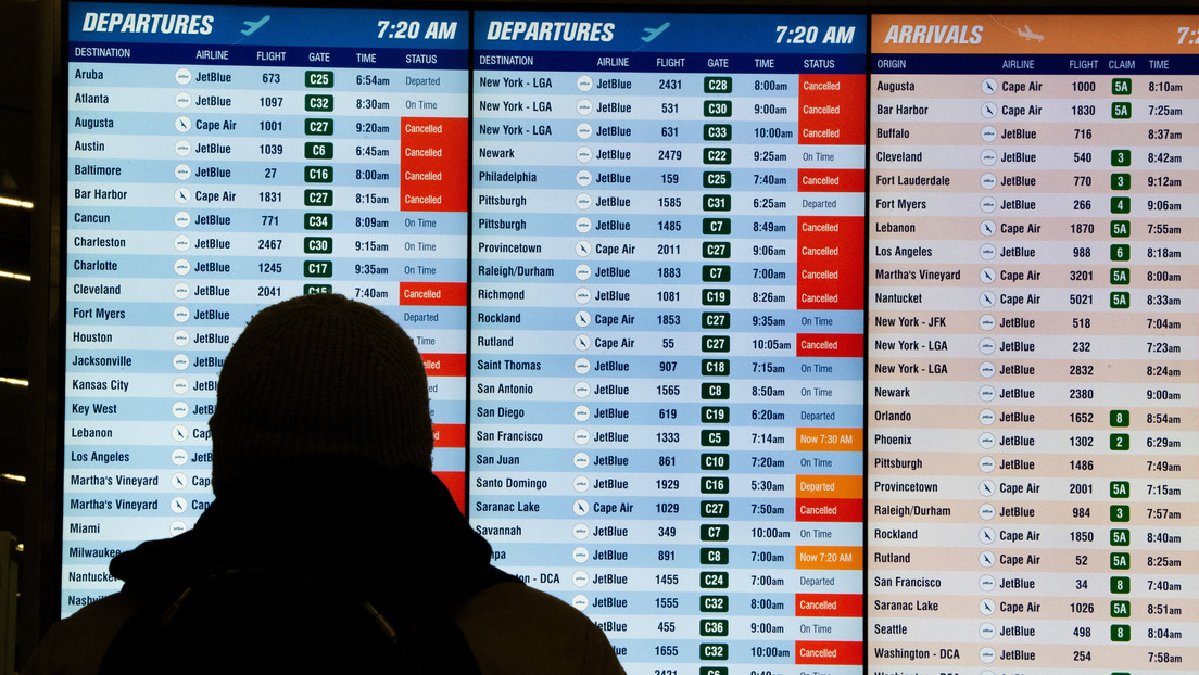 Reportan la suspensión de todos los vuelos en EEUU por un fallo informático