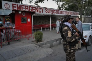 Varias víctimas tras atentado frente al Ministerio de Exteriores en Kabul