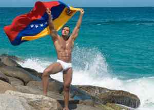 Venezuela aspira ganar el Míster Tourism World International con la representación de Acazzio Peña