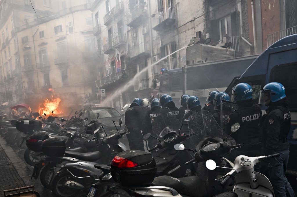 Disturbios en Francia provocan más de 140 agentes heridos y 172 detenciones