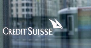 Credit Suisse se recupera en la bolsa tras el apoyo del Banco Central Suizo