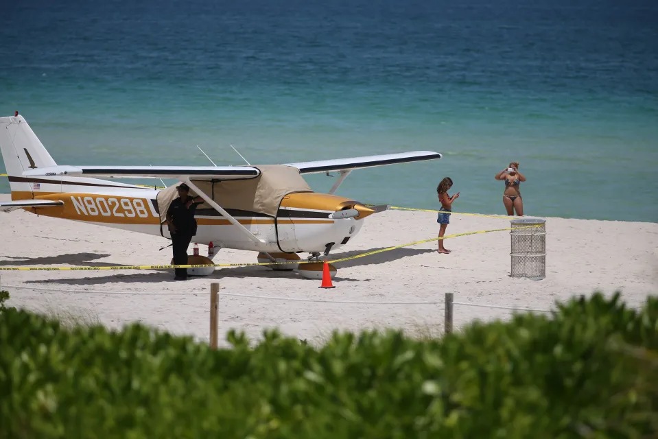 Tragedia en Florida: Dos personas mueren tras estrellarse avioneta en aeropuerto de Palm Beach