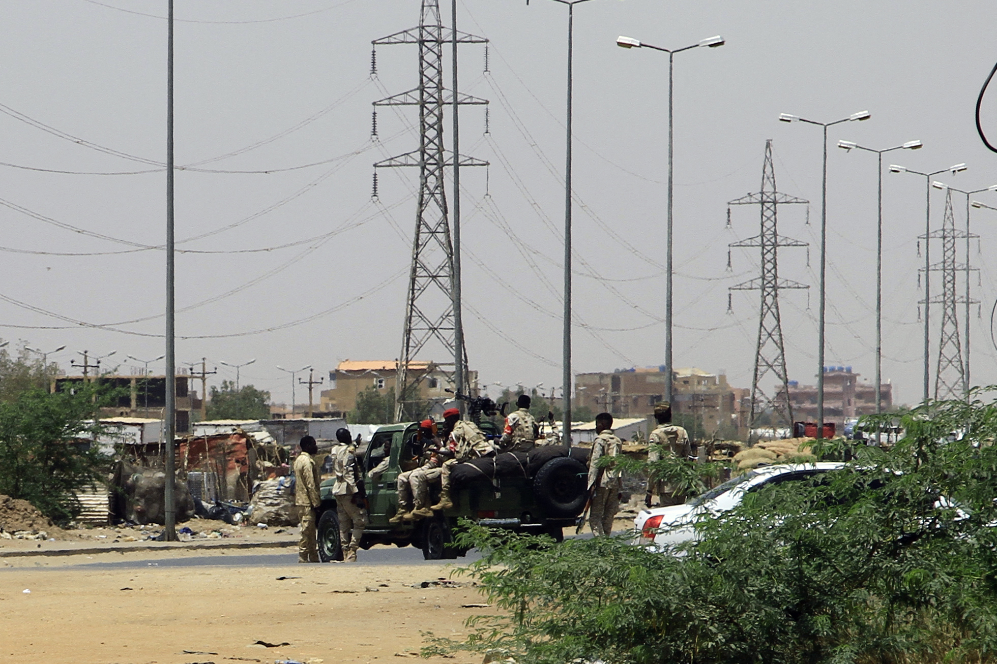 Al menos tres muertos y decenas de heridos en enfrentamientos en Sudán