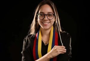 Destinada a la grandeza: Urielis Arroyo, la directora venezolana que con su batuta cosecha triunfos internacionales
