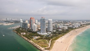 Venezolanos tendrán restringido comprar ciertas propiedades en Florida