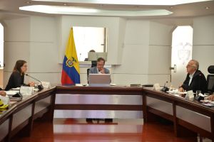 Gustavo Petro convocó reunión extraordinaria por masacre de niños indígenas en Colombia