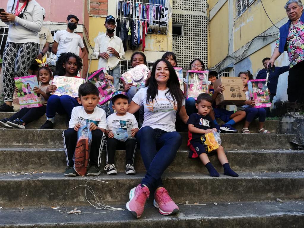 “Emigrar me ha permitido ayudar a los más pobres a través de Del Carmen Foundation” (FOTOS Y VIDEO)