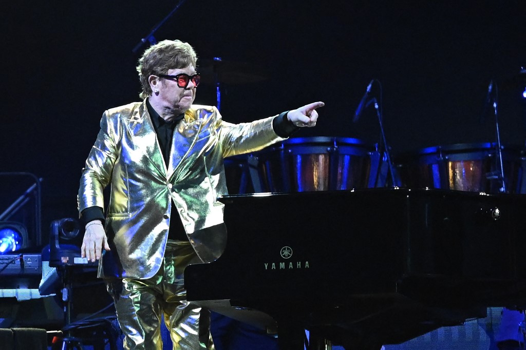 Fans de todo el mundo despidieron a Elton John en su último concierto