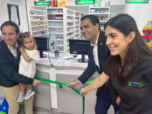 Farmacia SAAS inaugura un nuevo detal en formato express en alianza con Central Madeirense