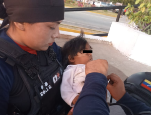 Yukpas dejaron a una bebé abandonada en el puente sobre el lago de Maracaibo