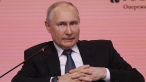 Putin suaviza las normas y permite a los ucranianos ingresar en Rusia sin necesidad de visas