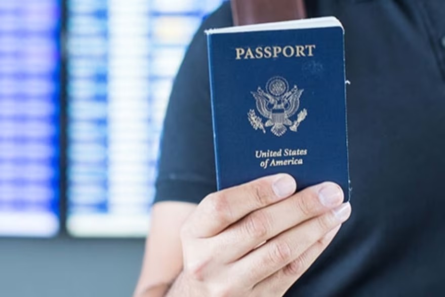 Las demoras para conseguir pasaportes en EEUU afectan a miles de viajeros