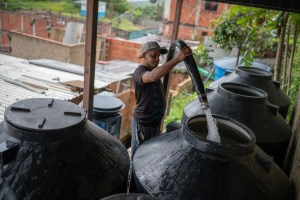 Escasez de agua potable atenta contra la vida de los venezolanos