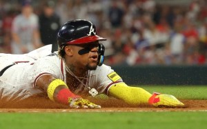 El “Abusador” Acuña Jr. amenaza con ingresar a un selecto club histórico de venezolanos en la MLB