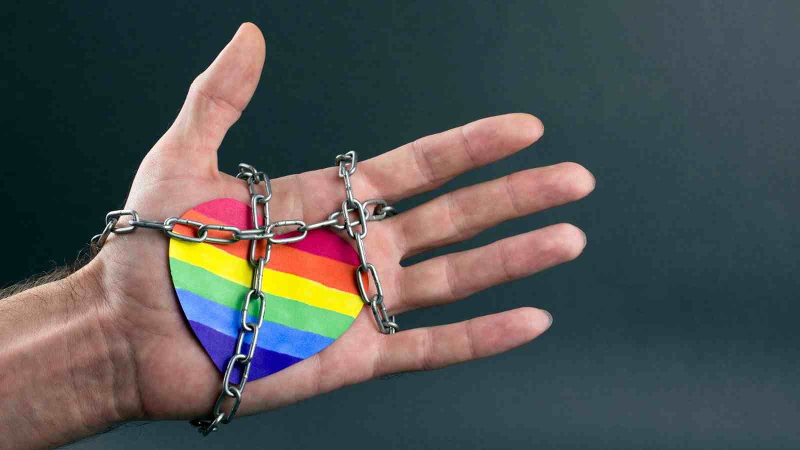 El país que examina una ley que prevé la pena de muerte por relaciones homosexuales