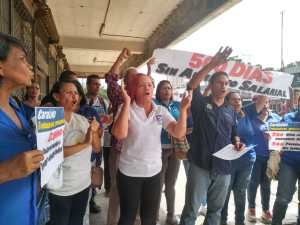 Trabajadores en Carabobo exigen aumento salarial: “Tenemos 500 días de hambre”