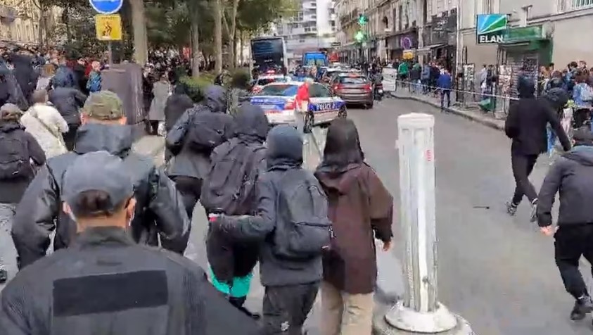 Violentos incidentes en París: encapuchados atacaron a una patrulla policial e hirieron a tres uniformados