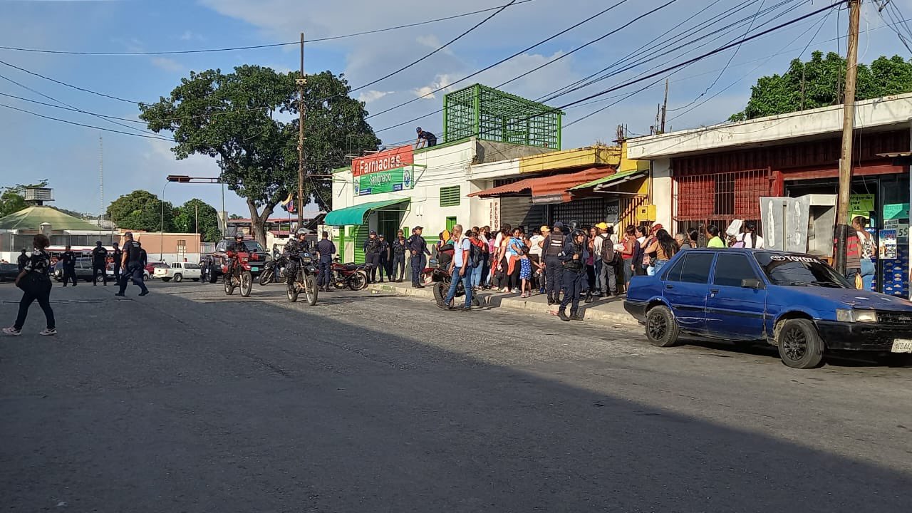 Tres heridos dejó motín en calabozos policiales en Lara