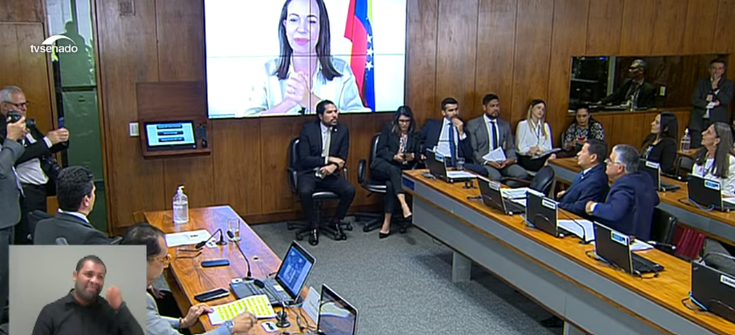 María Corina Machado una vez más desenmascaró al régimen de Maduro frente al senado de Brasil