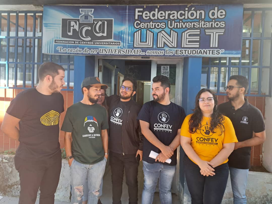 Federaciones universitarias rechazan que nuevos votantes de las regiones los manden a inscribirse en Caracas