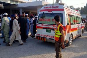 Más de 50 muertos y varios heridos tras ataque suicida en el sur de Pakistán
