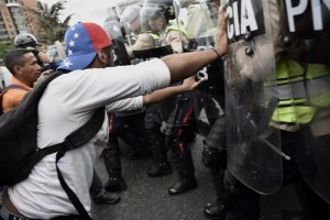 Bloomberg Línea: Maduro permite película sobre protestas en Venezuela apostándole a baja asistencia