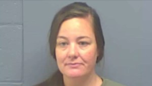 Profesora de Luisiana irá a prisión por violación tras dar a luz un bebé que tuvo con alumno