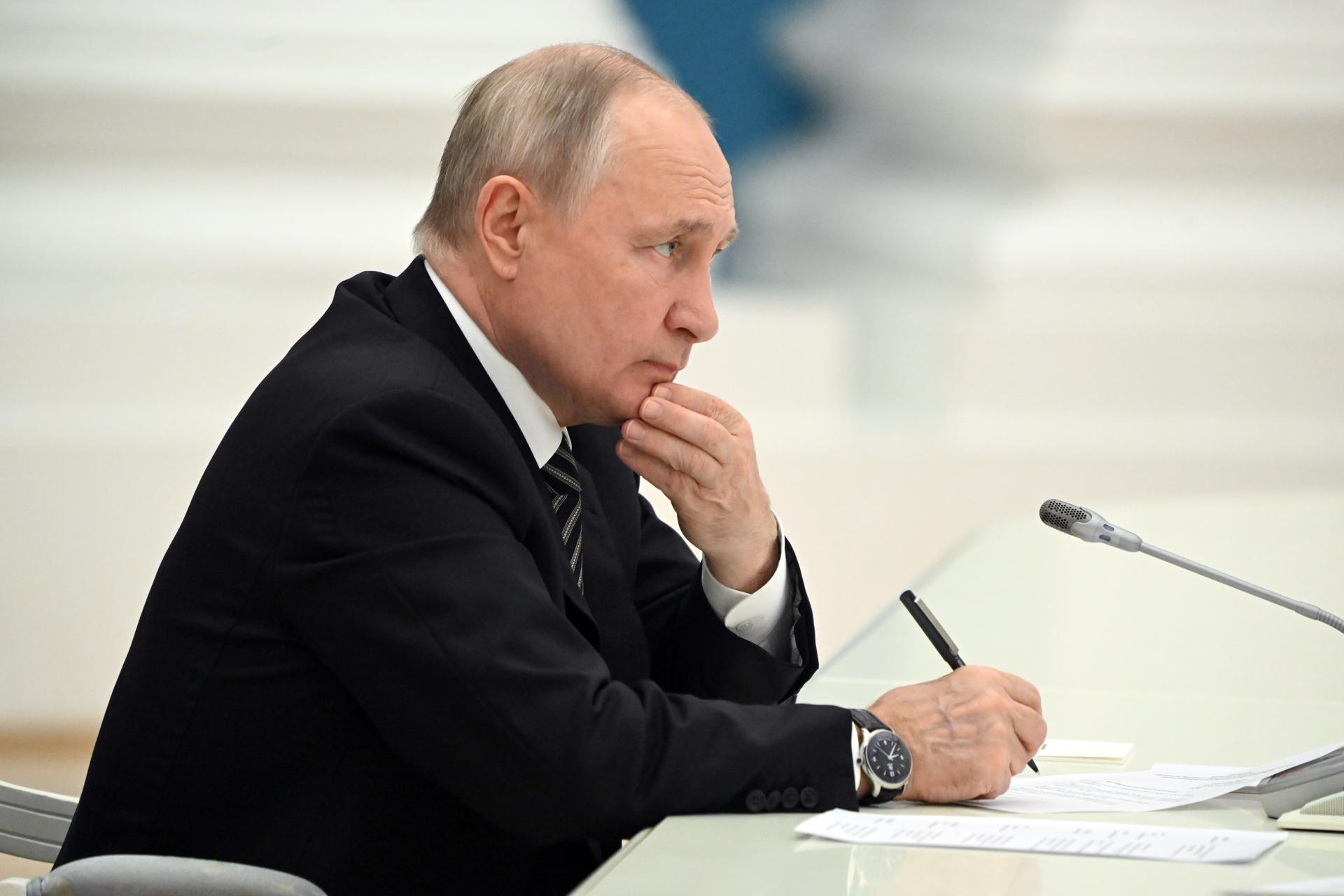 Putin firma la salida de Rusia del tratado que prohíbe las pruebas nucleares
