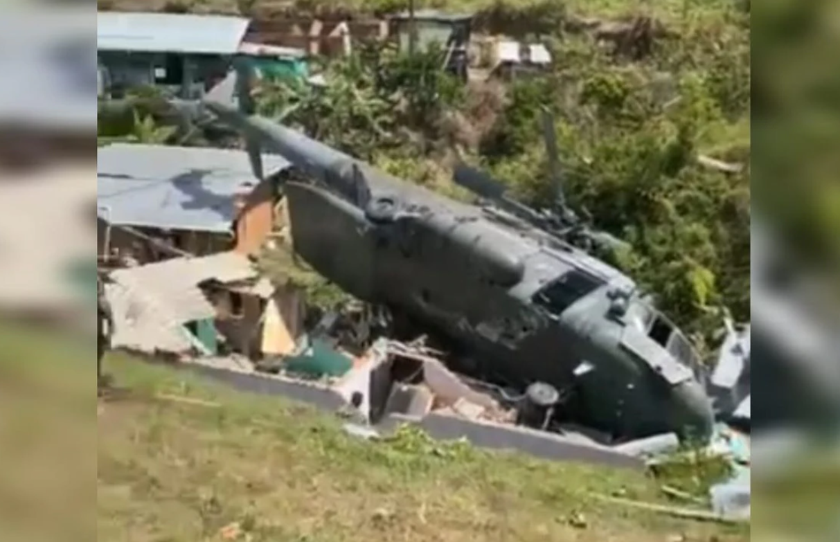 Milagro en Colombia: helicóptero militar se estrelló y todos los tripulantes se salvaron (Video)