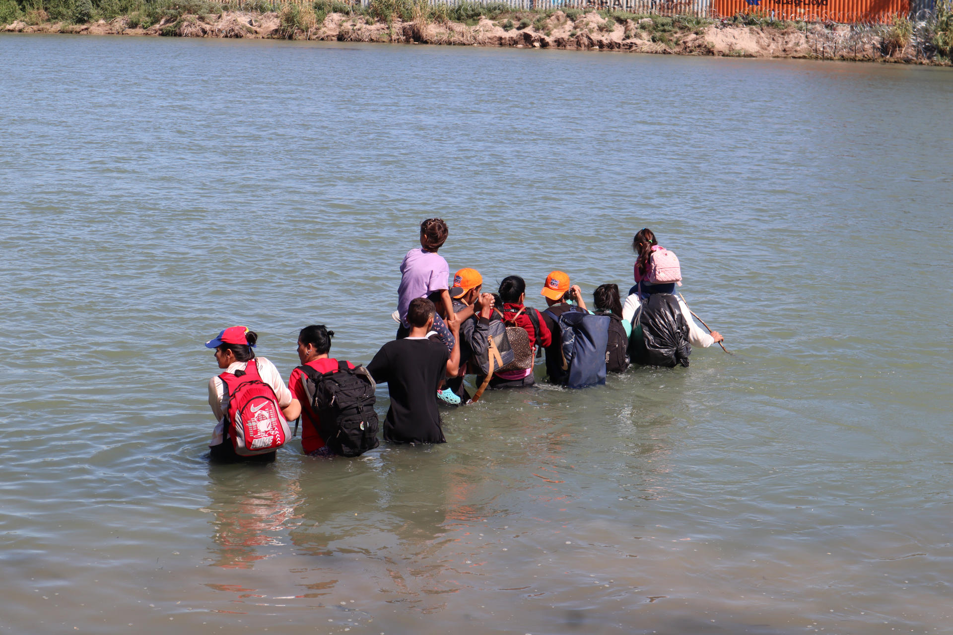 La vida en el río Bravo/Grande: Dos orillas y dos formas de afrontar la migración (Fotos)