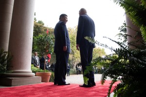 “La Tierra es lo suficientemente grande como para que los dos países tengan éxito”, le dijo Xi a Biden