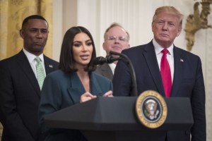 La relación de Kim Kardashian con Donald Trump: una historia de amor, odio, traseros y desplantes telefónicos