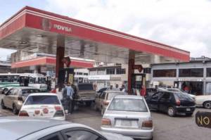 Ante rumores de la visita de Maduro a Barinas, nueve gasolineras abrieron este #26Nov
