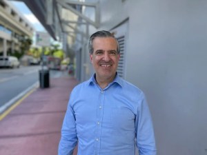 Steve Meiner es electo como nuevo alcalde de Miami Beach