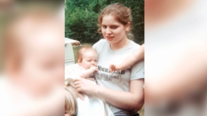 La llamada de una extraña 40 años después resolvió el misterio de su madre desaparecida