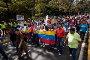 “Salarios del hambre”: empleados venezolanos salieron a la calle para exigir ingresos dignos (Fotos)