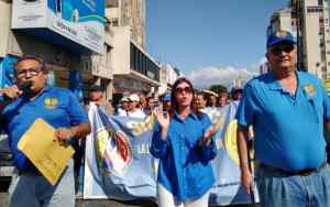 “Nos expropiaron el salario”: Maestros en Valencia salieron a la calle en exigencia de sueldos dignos