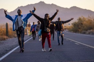 Los republicanos de Arizona proponen legalizar el asesinato de inmigrantes que invadan sus terrenos