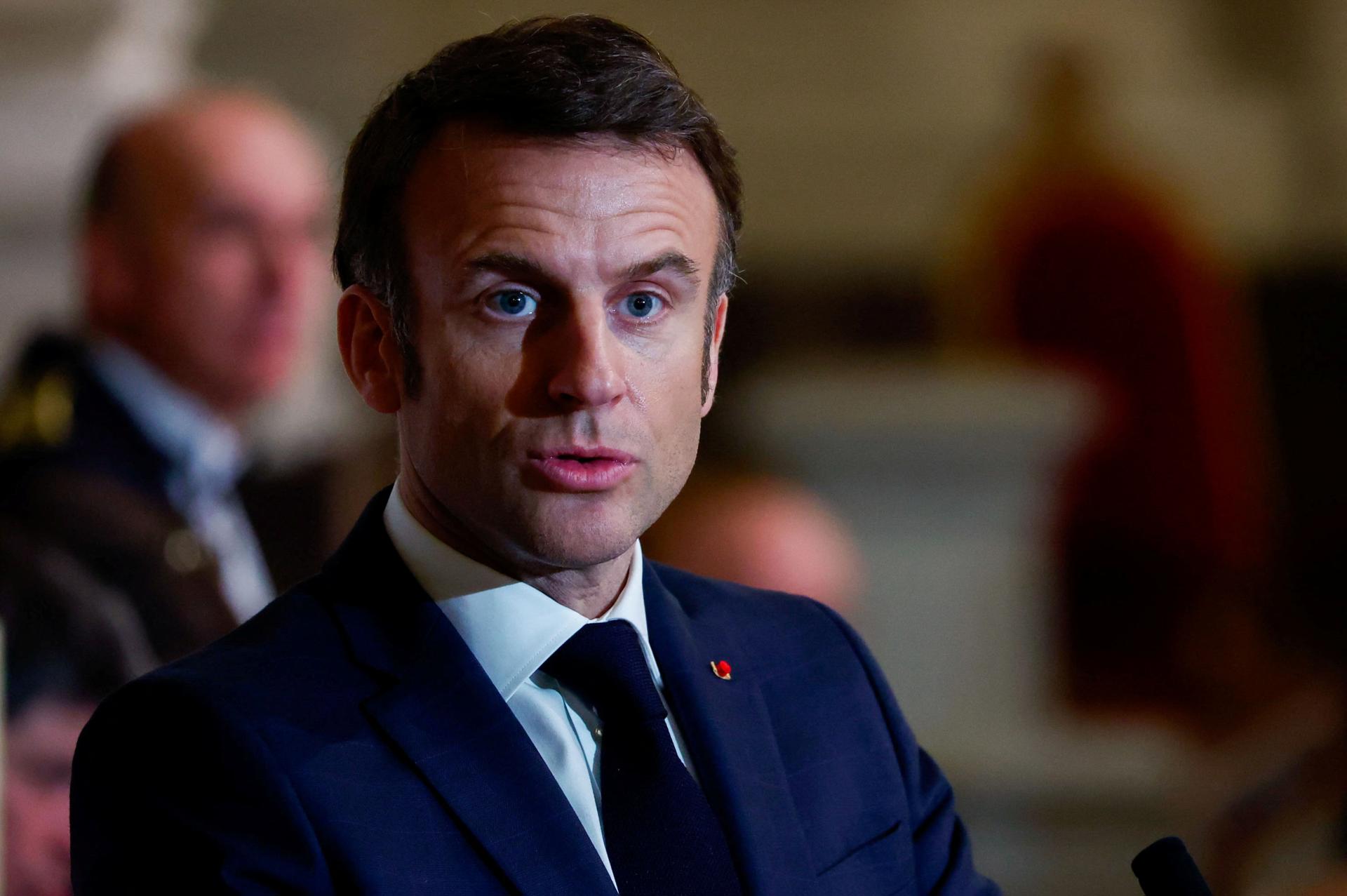 Macron llama a los franceses a tomar la “decisión correcta” tras el revés en las europeas