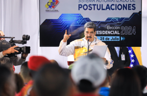 Maduro cargó una vez más contra agencias y medios internacionales al criticar su cobertura (Video)