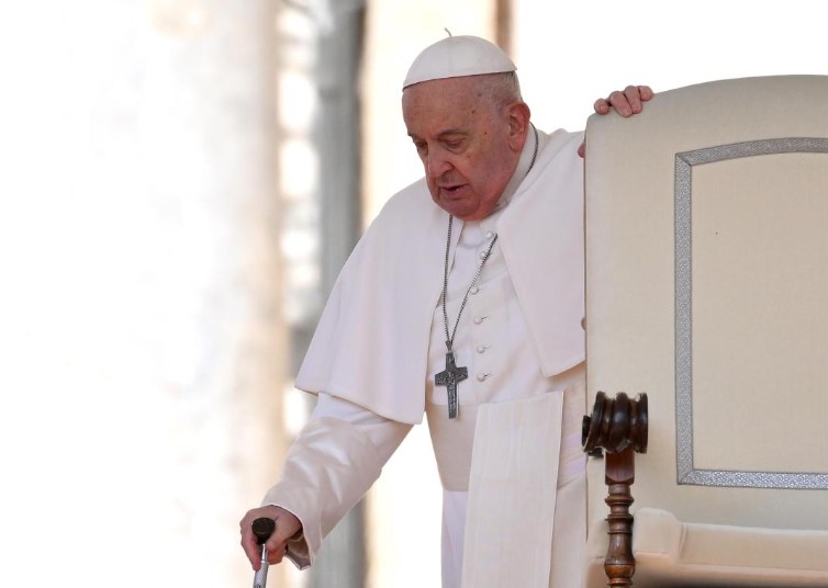 El papa Francisco pide hacer “todos los esfuerzos” para negociar el final de las guerras
