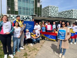 Diáspora venezolana alza su voz para denunciar bloqueo electoral y ratificar apoyo a María Corina Machado