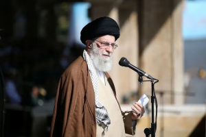 El líder supremo iraní reconoció que Teherán fracasó en su ataque masivo contra Israel