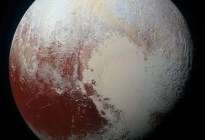 Plutón adquirió un “corazón” tras colisionar con un cuerpo planetario