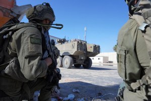 Israel bombardea Rafah en medio de negociaciones “decisivas” para una tregua