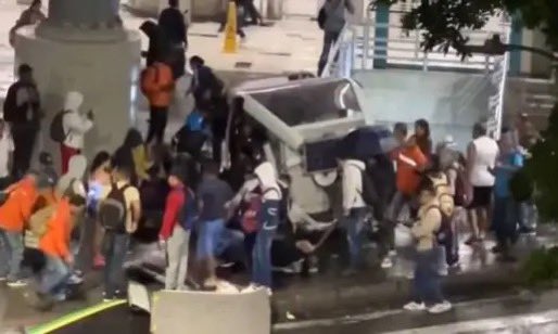Desplome de cabina en el Metrocable de Medellín deja una persona muerta y 20 heridas  (Imágenes)