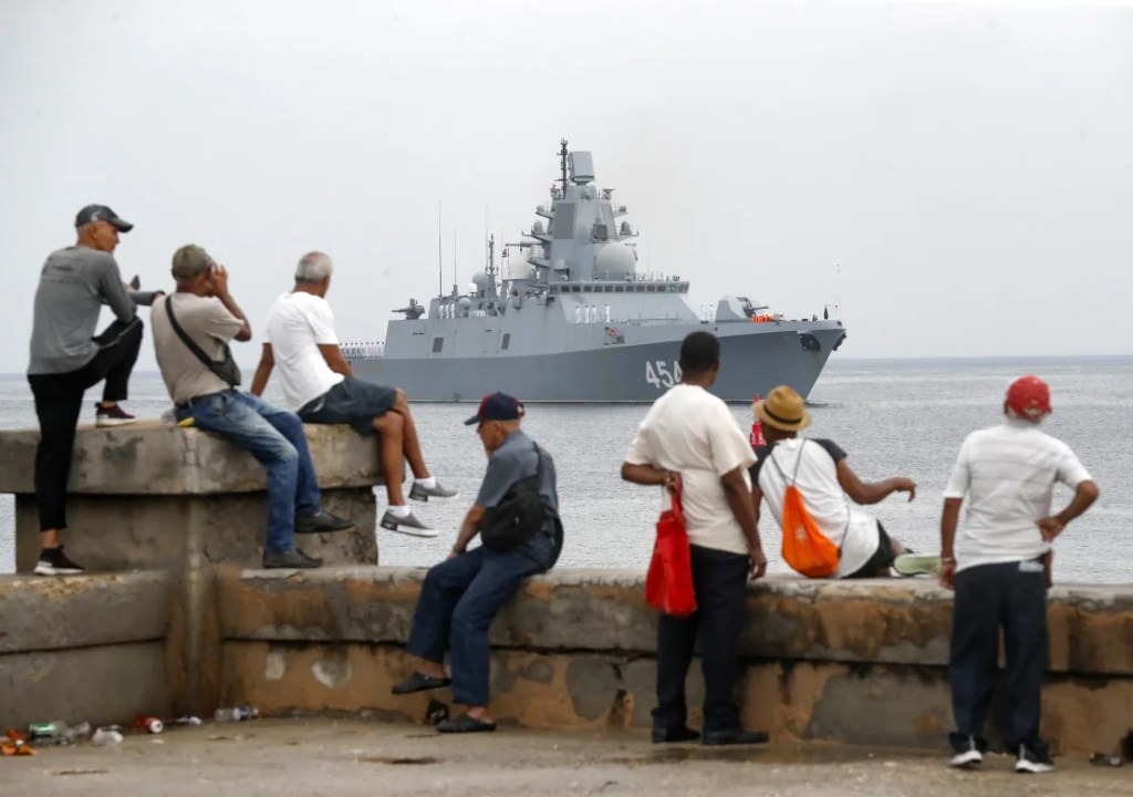 Submarino nuclear de EEUU arribó a Guantánamo un día después de la llegada de una flota rusa a La Habana