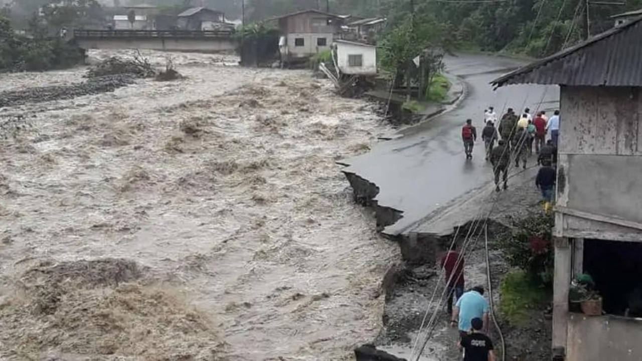 Fuertes lluvias en Ecuador dejan 18 muertos y 28 heridos