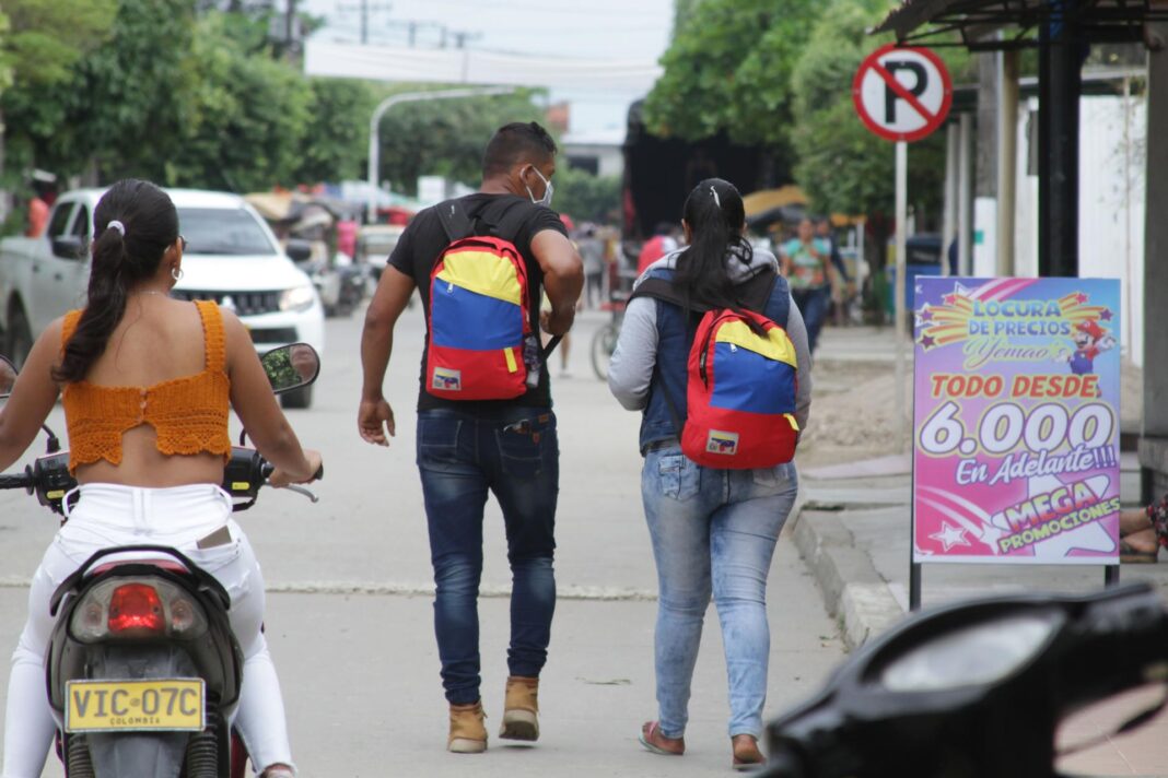 Venezolanos de 30 a 40 años lideran grupo de migrantes que cruzan la frontera en Táchira