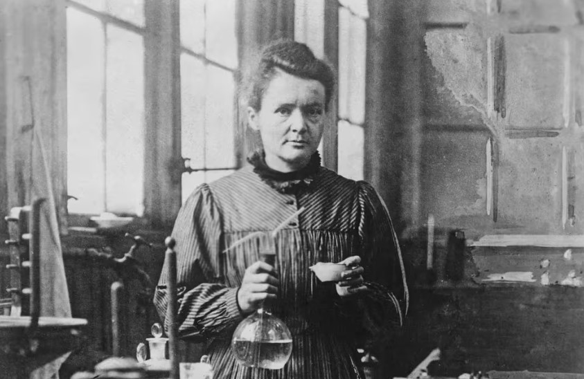 De desmayarse por hambre a ser la mujer más inspiradora de la ciencia: la asombrosa vida de Marie Curie